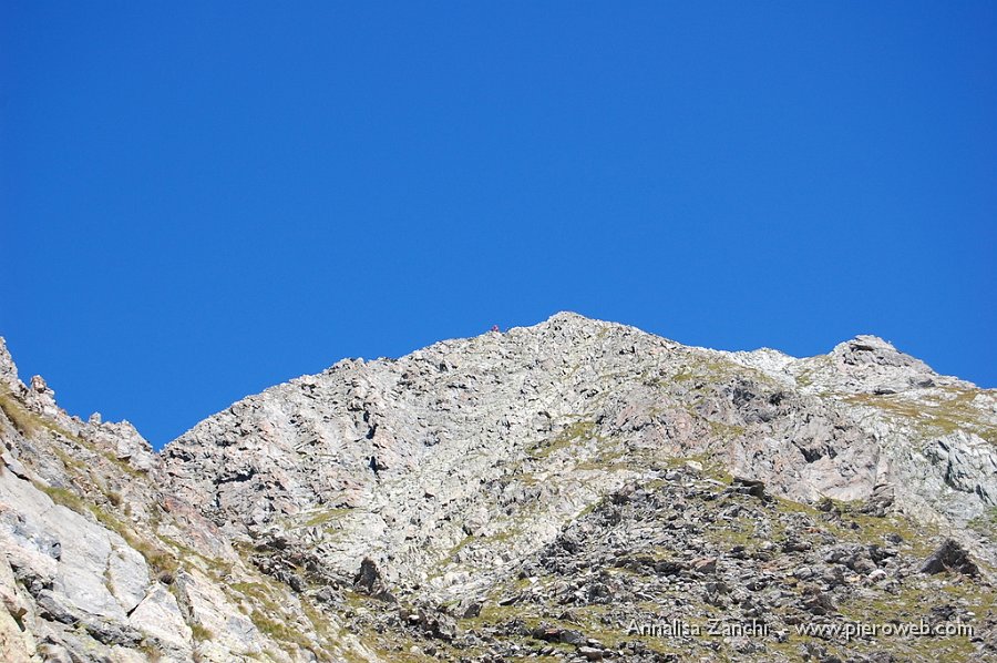 20 Il Monte Aga visto scendendo in direzione del Rif. Calvi.JPG